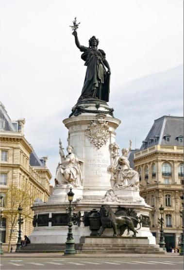 Appartement Au Centre De Parigi Esterno foto