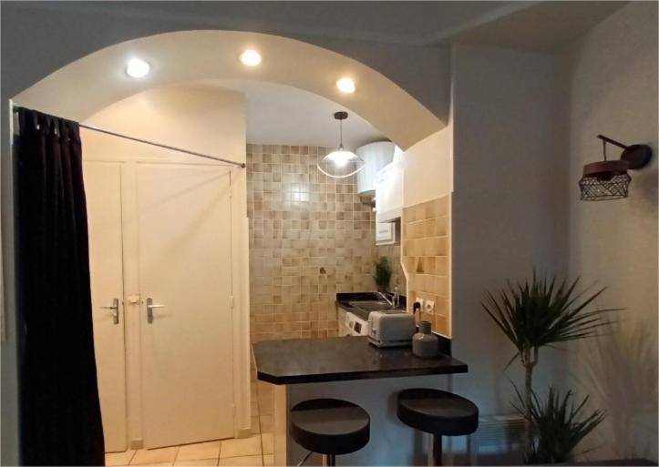 Appartement Au Centre De Parigi Esterno foto